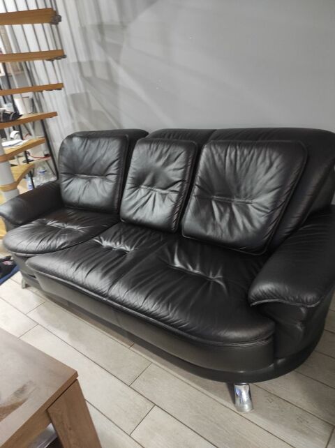 Canap� 3 places cuir noir poltronesofa 300 Wattrelos (59)