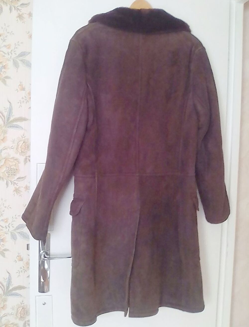 Long manteau 98 cm hiver homme mouton retourn&eacute; Taille L - XL Vêtements