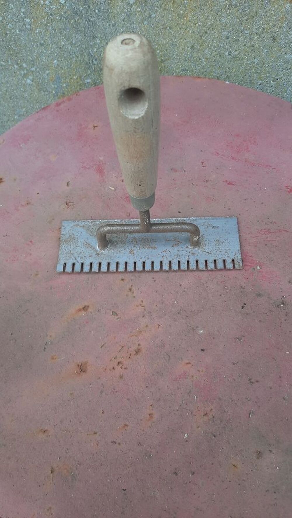Grattoir &agrave; pl&acirc;tre Bricolage