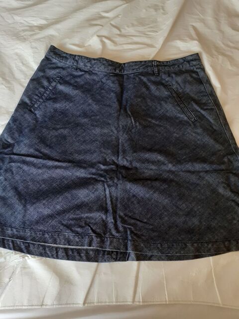 Jupe jean �vas�e 46 10 Bezons (95)