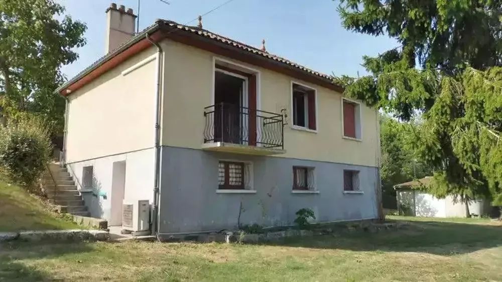 Vente Villa Belle villa T6 super vue, bon environnement. Investissement Lussac-les-châteaux
