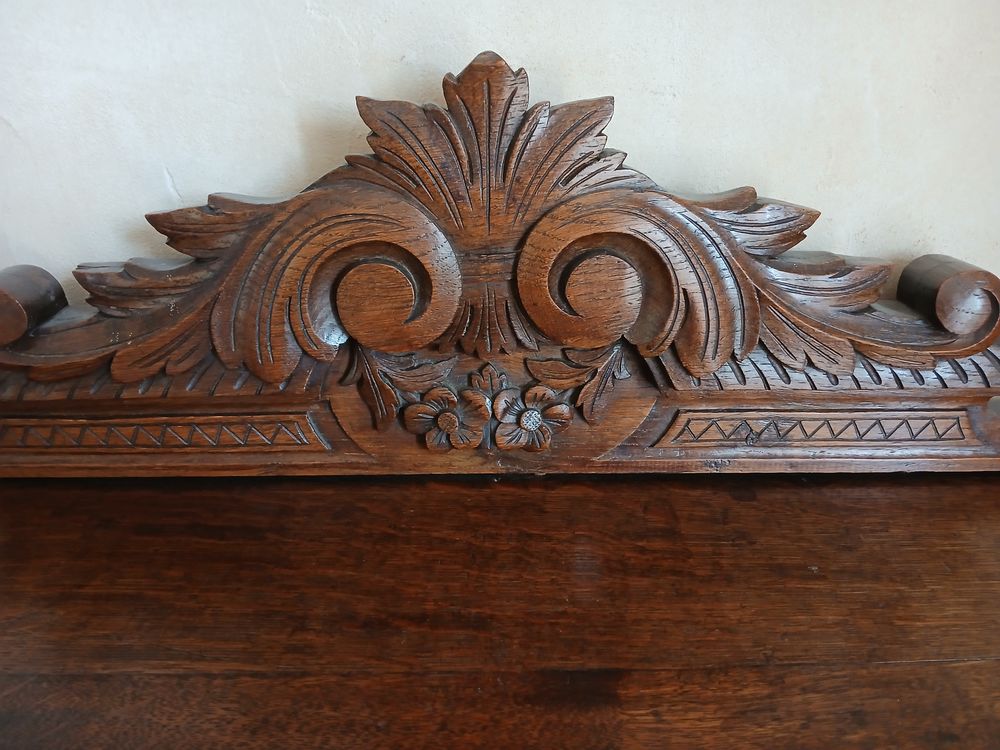 Bureau ancien style Louis XIII Meubles