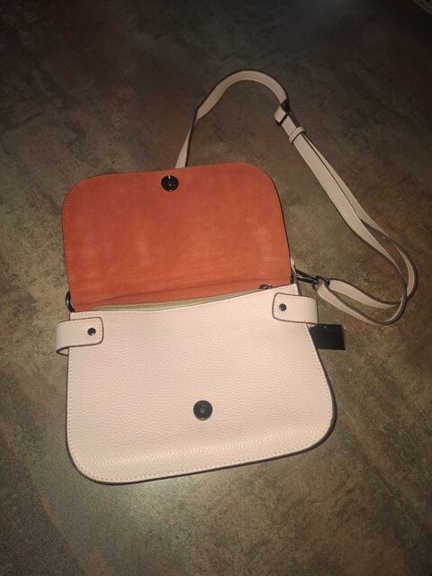 sac a main femme marque LETRIER avec bandouillére. 120 Wancourt (62)