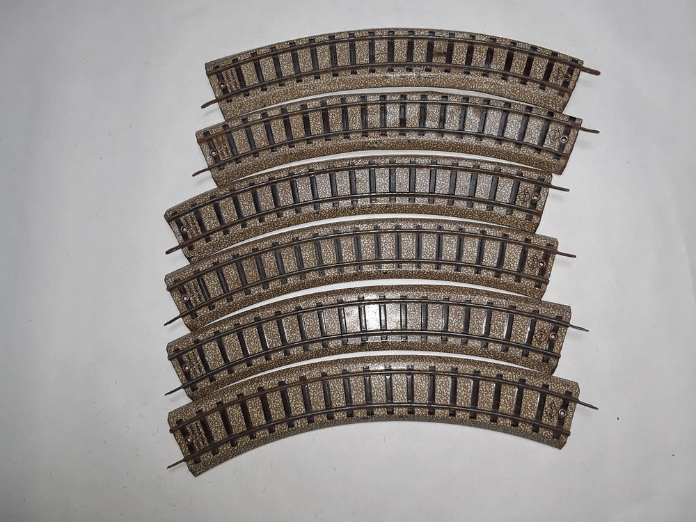 Un lot 6 rails jouef courbe en tole DES ANNE 1950-19660 Jeux / jouets