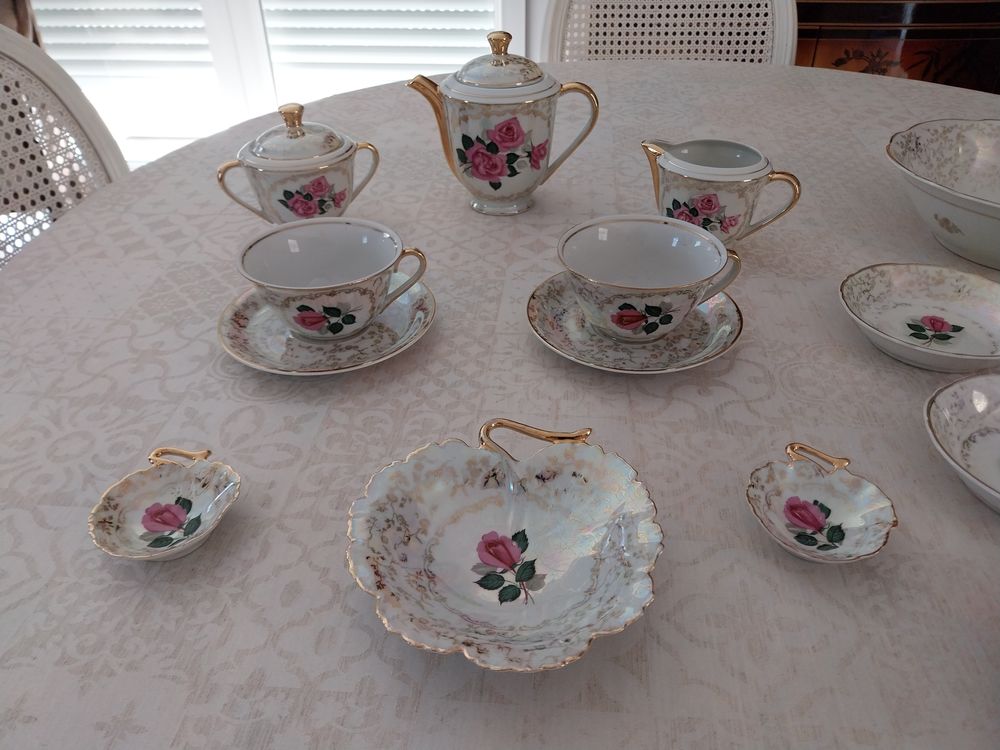 Service &agrave; th&eacute; et &agrave; desserts en porcelaine fine Colombia 1950 Décoration