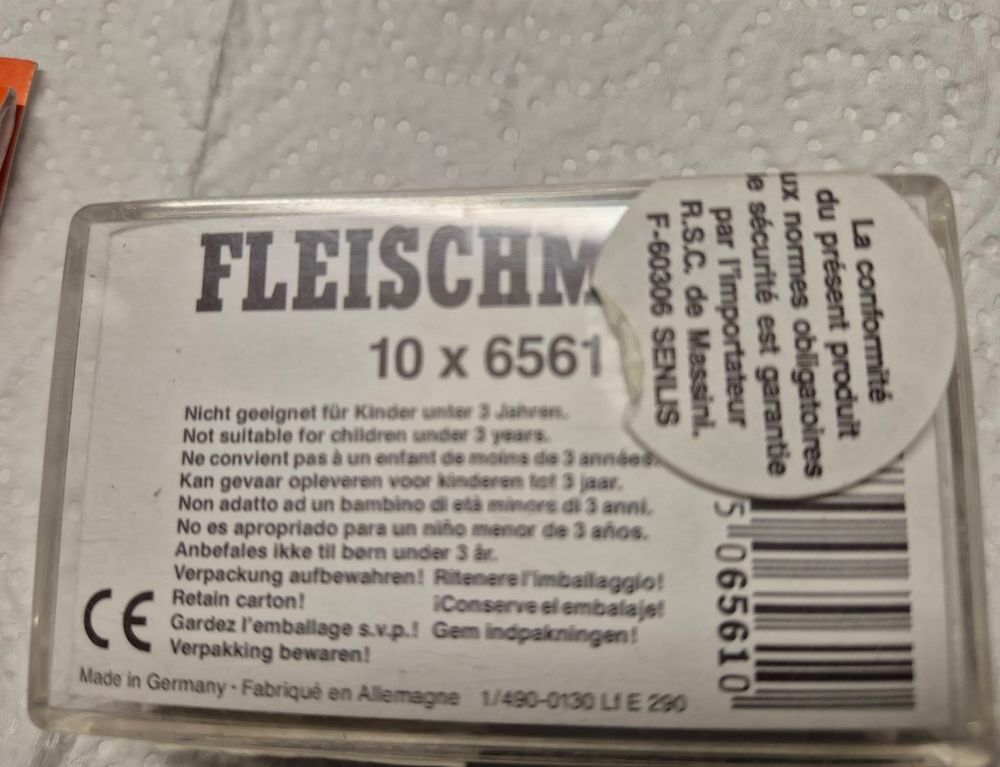El&eacute;ments pour mod&eacute;lisme ferroviaire Marklin 3 rails Jeux / jouets