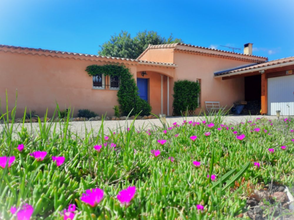 Vente Villa PLAIN-PIED de 140m², 4 pièces, 3 chambres, Garage sur 5200m² Les arcs