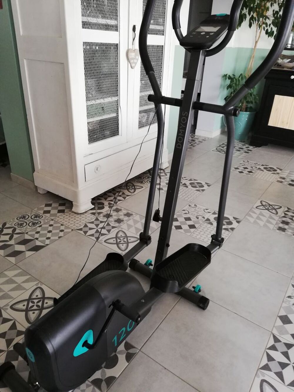 Velo elliptique decathlon excellent &eacute;tat Sports