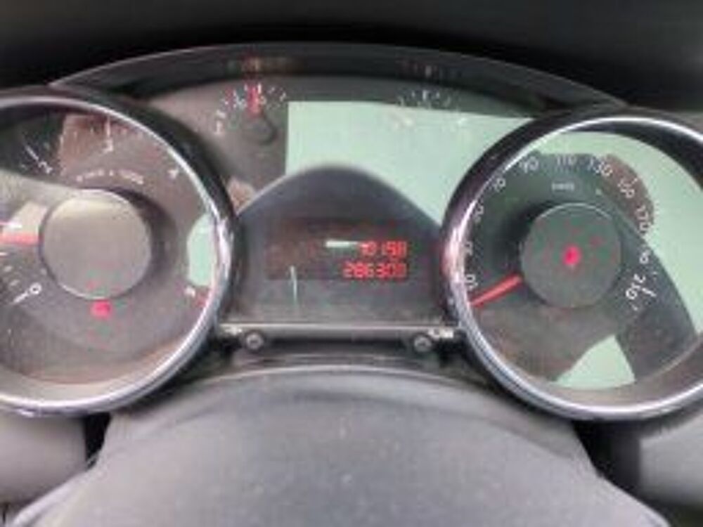 5008 2.0 HDi 150ch FAP BVM6 Premium 7pl 2011 occasion 66000 Perpignan