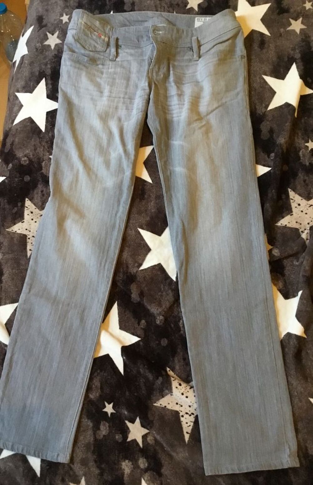 Jean Diesel femme. Vêtements