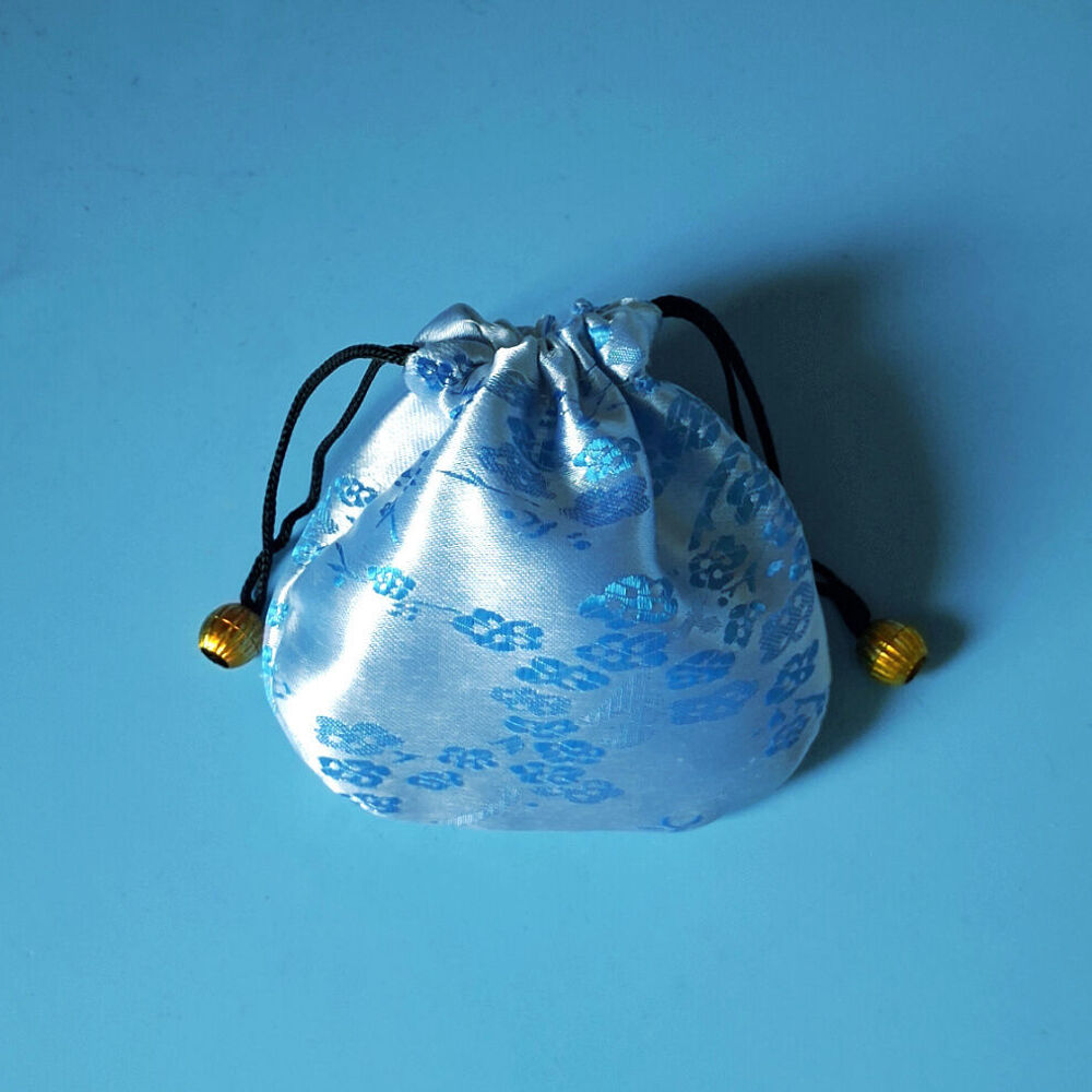 Petite bourse chinoise, satin brod&eacute; Maroquinerie