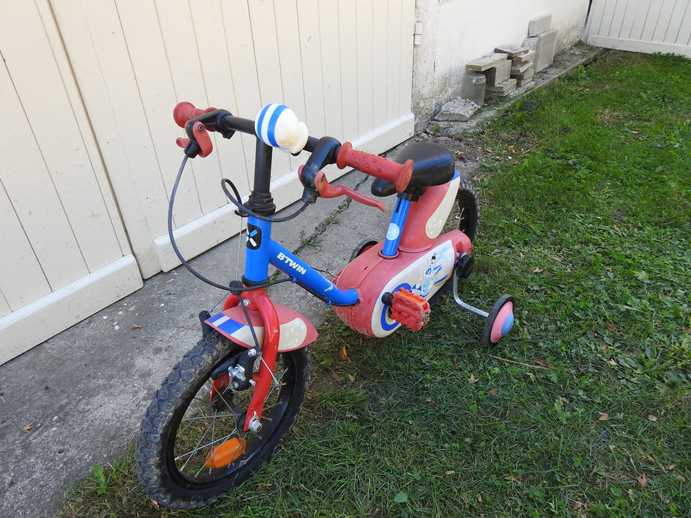 V&eacute;lo enfant Btwin 14 pouces. Jeux / jouets