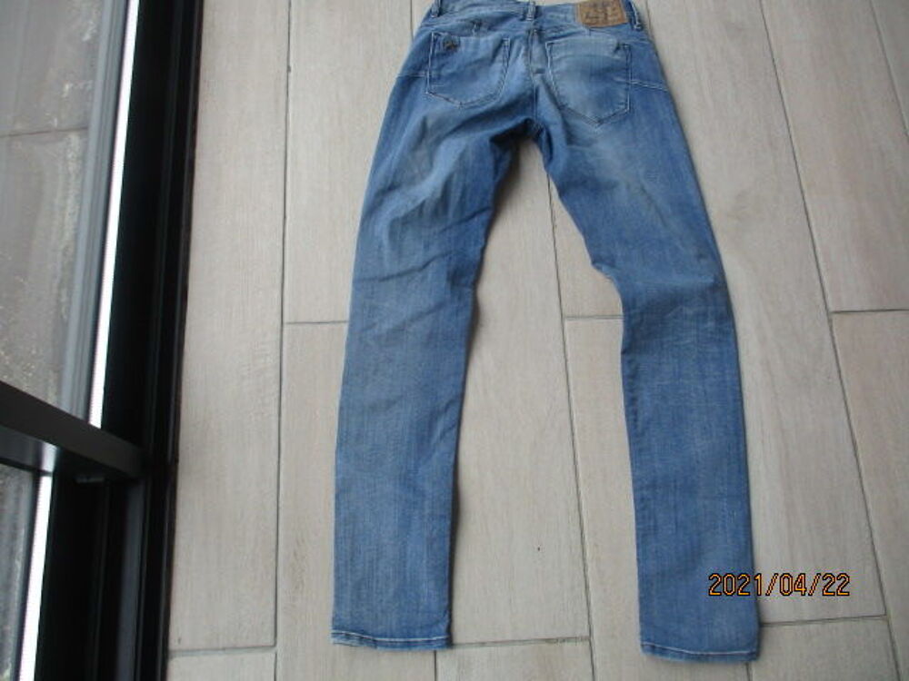 vetement femme
Vêtements