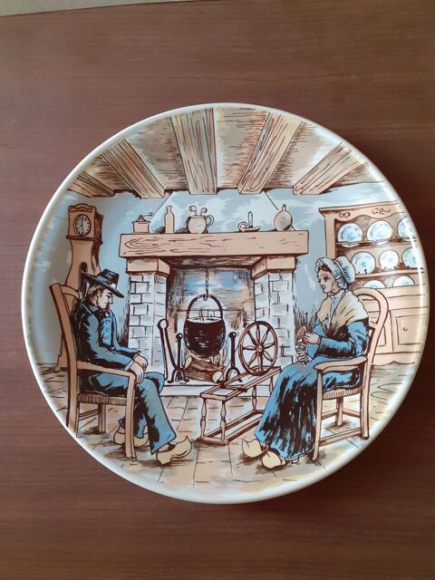 Assiette d�corative Folklore des provinces 6 Grisolles (82)