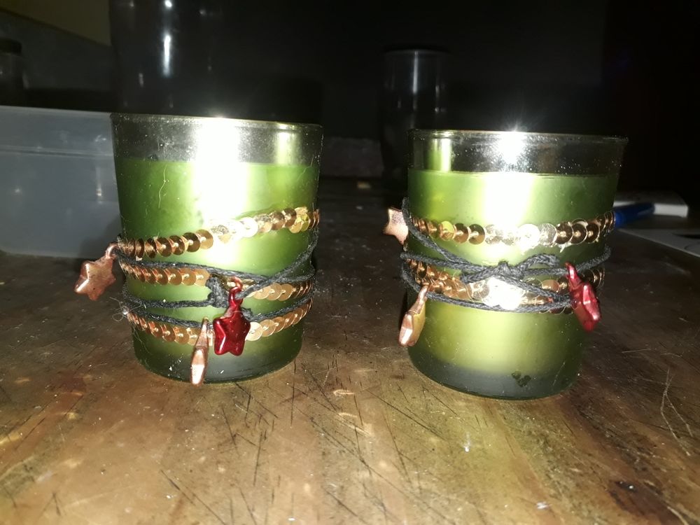 2 bougeoir vert quaki avec d&eacute;coration Décoration