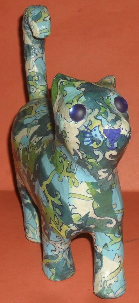 Tr�s joli Chat bleu en papier m�ch� 20 Montreuil (93)