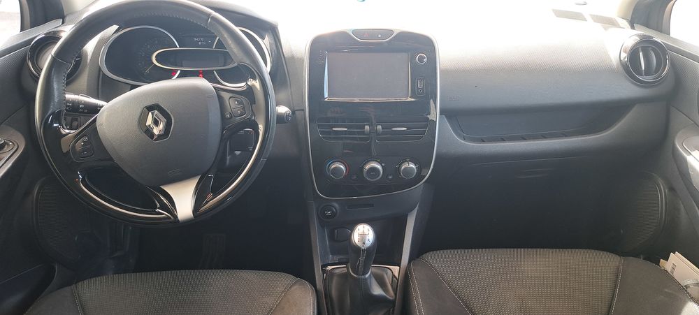 Clio IV dCi 75 eco2 90g Business 2015 occasion 69330 Meyzieu