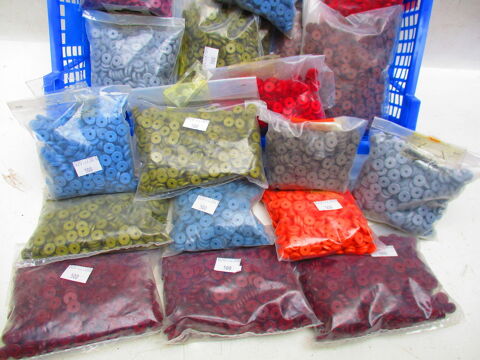 10 kg de perles bois pour bijoux 250 Cagnes-sur-Mer (06)