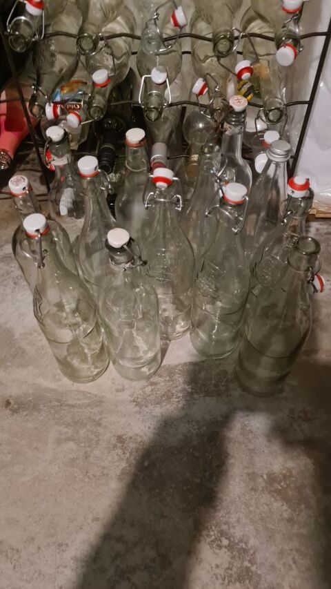 Bouteilles d'un litre en verre transparent 0.9 Montmédy (55)