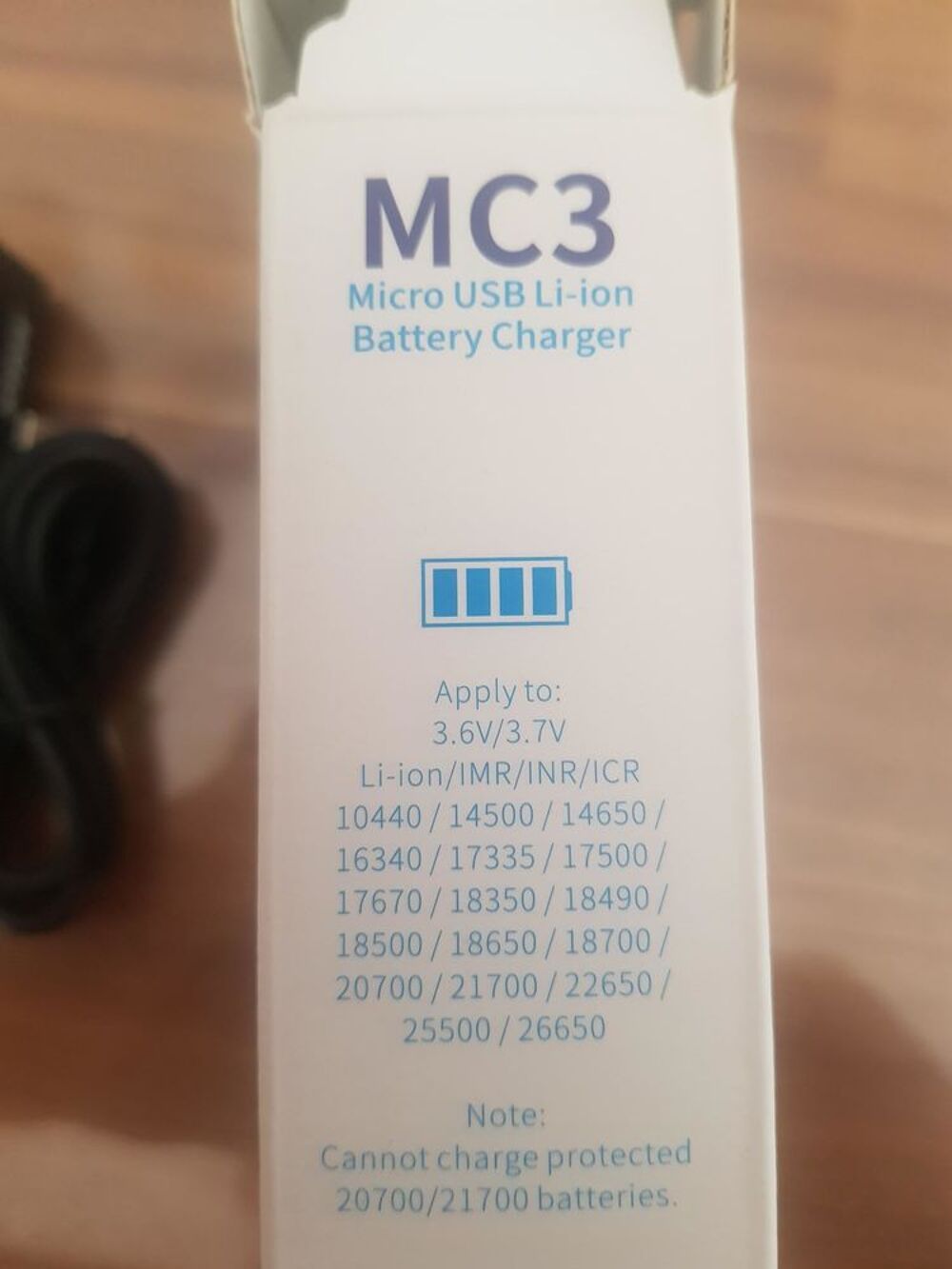 Chargeur pile accu 18650 ? marque XTAR MC3 Bricolage