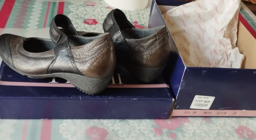 Chaussures Flexell Neuves Chaussures
