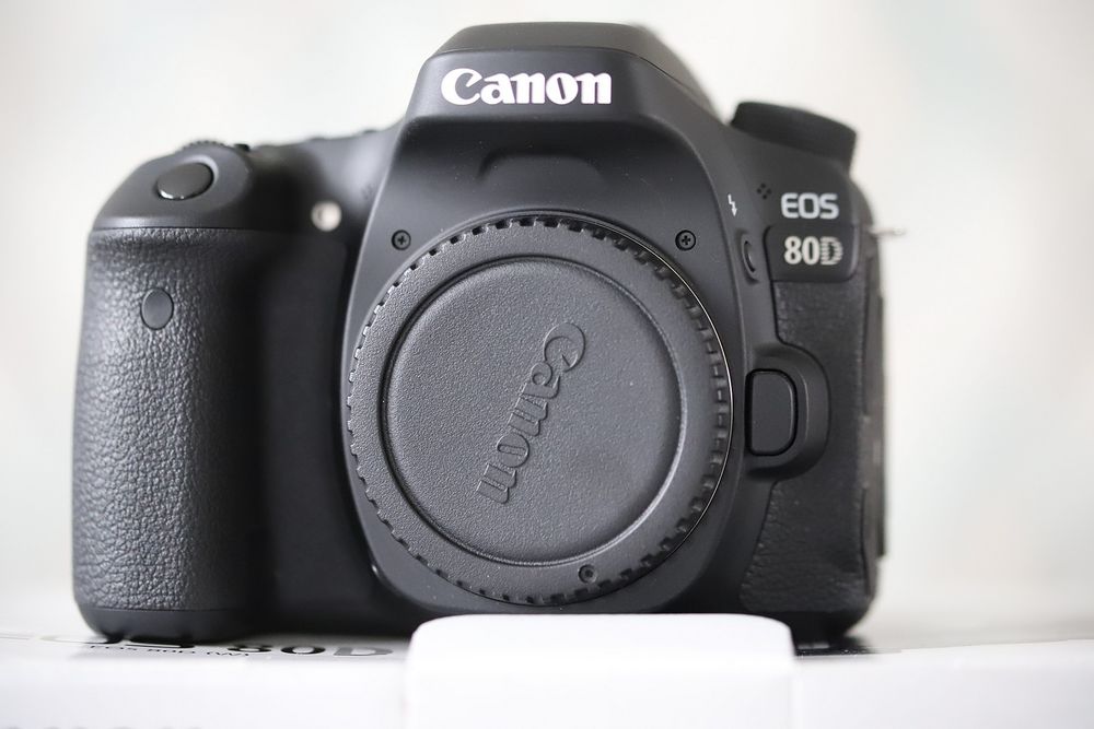 canon 80d neuf