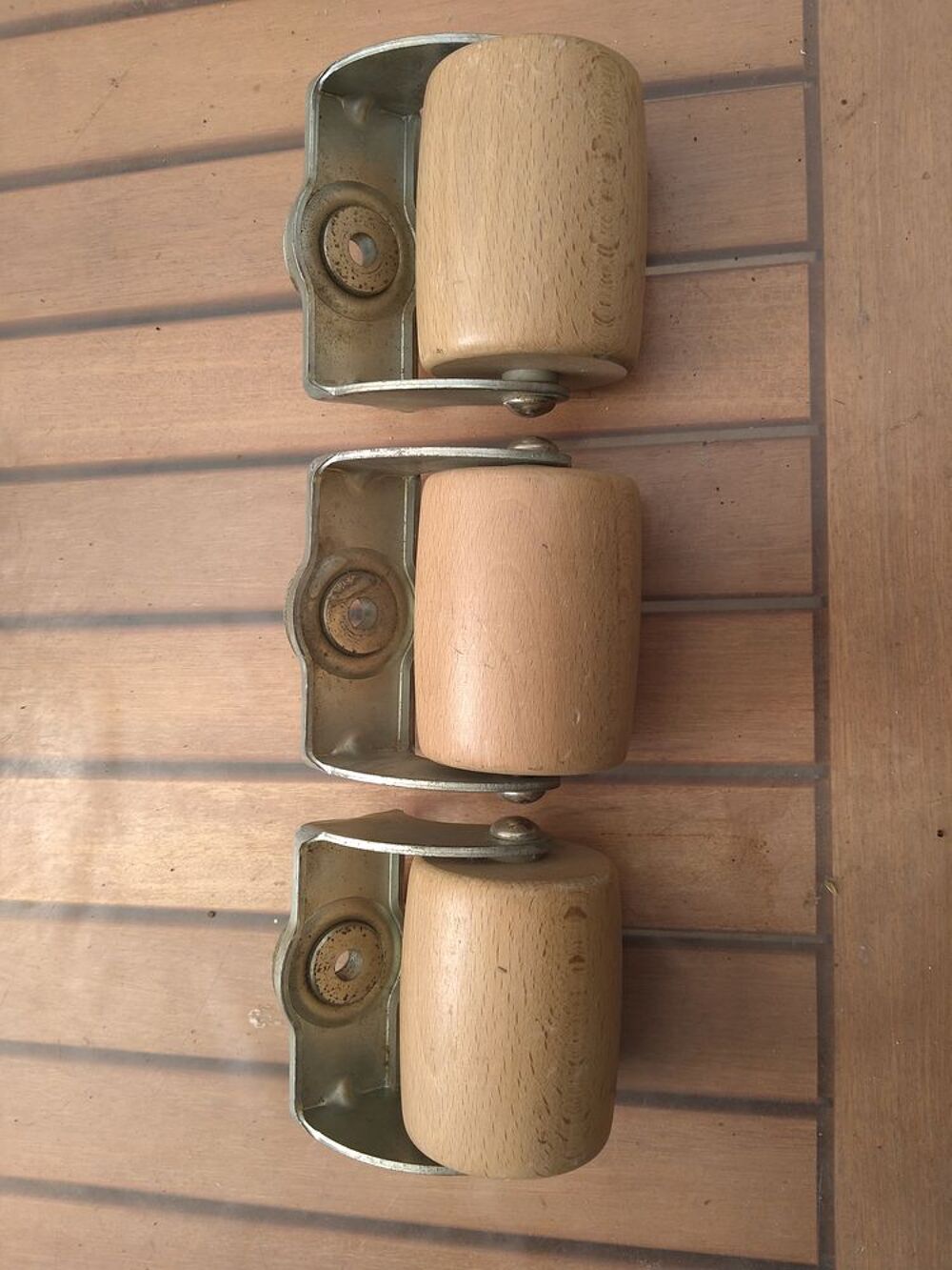 3 ROULETTES PIVOTANTES Bricolage