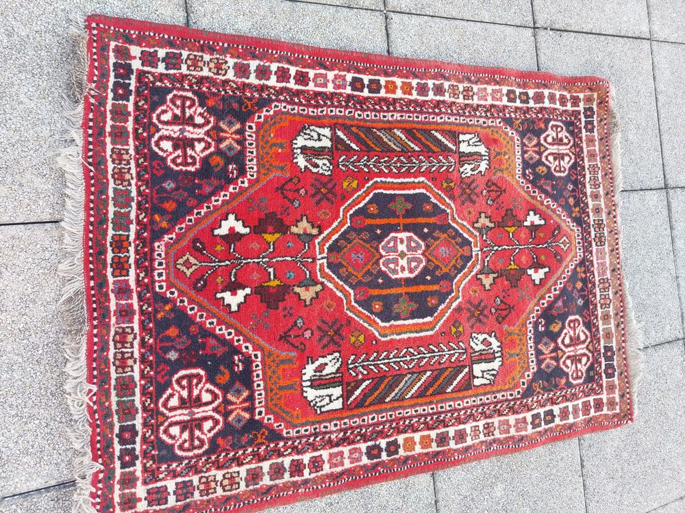 Tr&egrave;s beau tapis fait main Décoration
