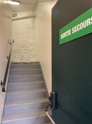 Parking / Garage à vendre 12 m² Paris