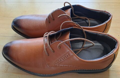 Chaussures neuves en cuir, semelle intrieure cuir 30 Cagnes-sur-Mer (06)