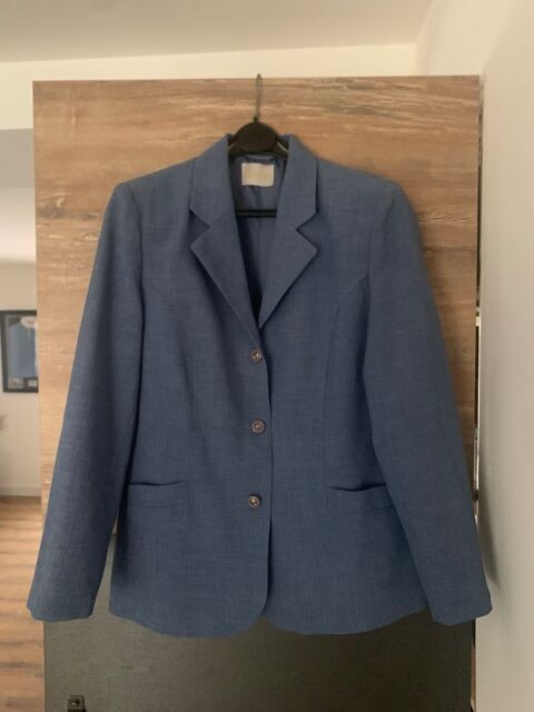 Veste manches longues femme      Daxon    Saleilles (66)