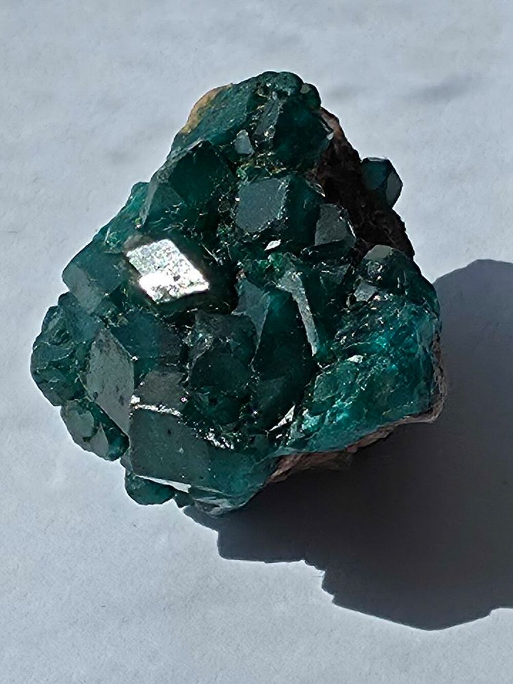 Min&eacute;ral Dioptase brute sur matrice-Katanga, RDC-16g 