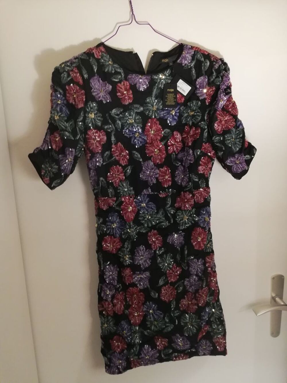 Robe cocktail, neuve, Maje, T2, noire brod&eacute;e au sequins Vêtements