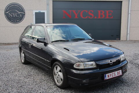 Opel astra 1.8 GSI-Etat rare-historique complet