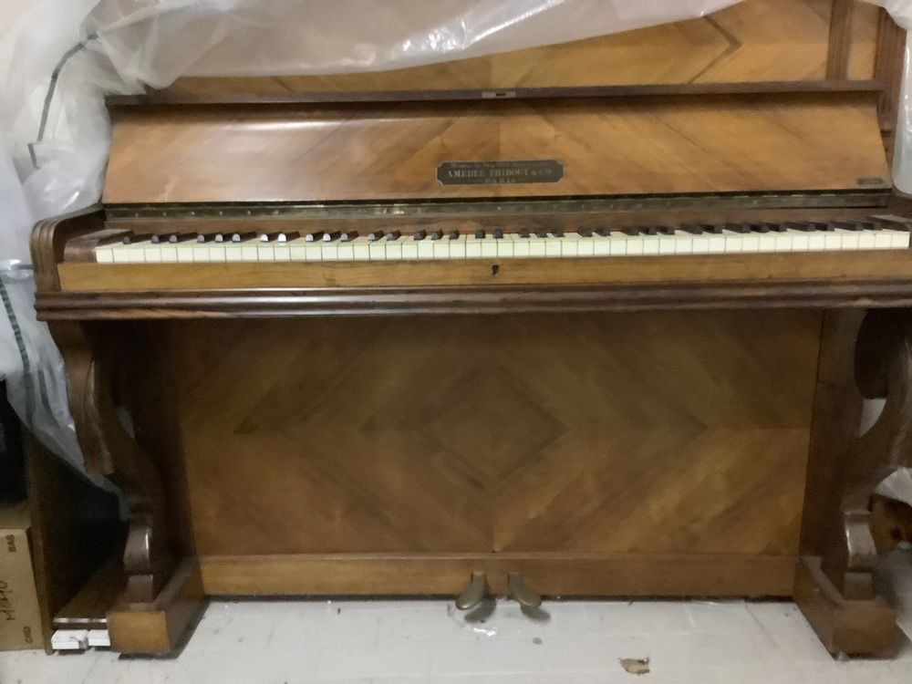 PIANO DROIT Ann&eacute;e 1900 Instruments de musique