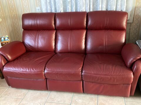 Salon cuir 400 La Gorgue (59)