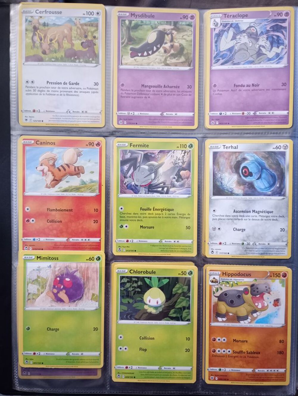 album de 180 cartes Pok&eacute;mon Jeux / jouets