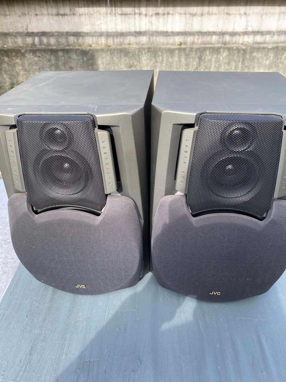 2 Enceintes hifi JVC Audio et hifi
