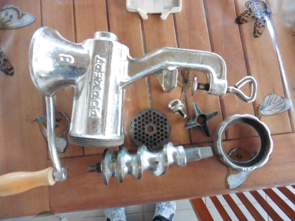Hachoir &agrave; viande Electroménager
