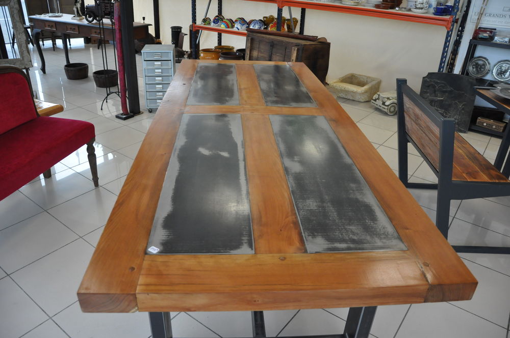 Table bois et acier Meubles