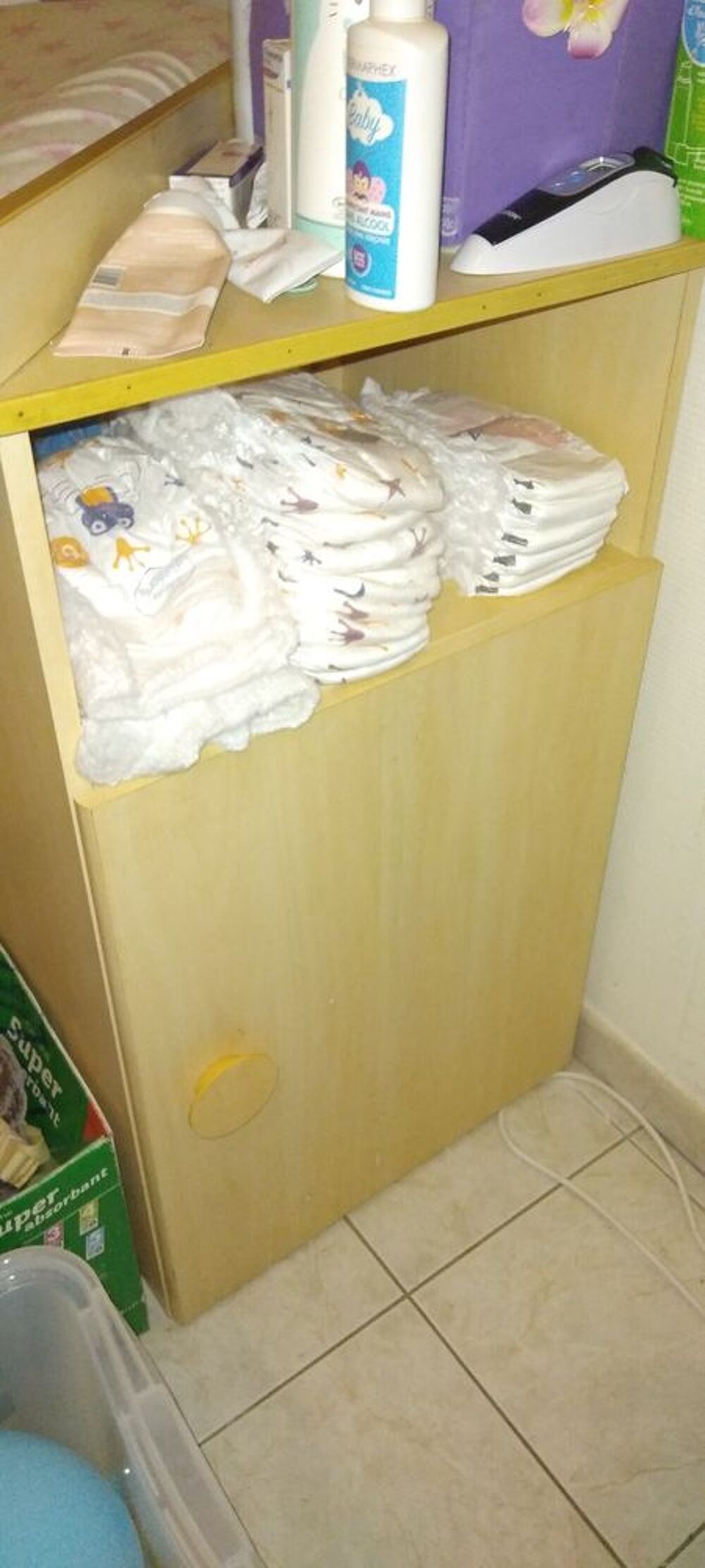 Meuble &agrave; langer de coin Mobilier enfants
