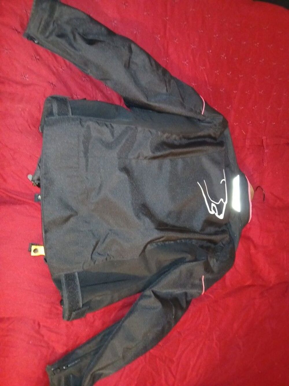 Veste Blouson Moto Femme Noir Et Fushia BERING - COMME NEUF
Vêtements