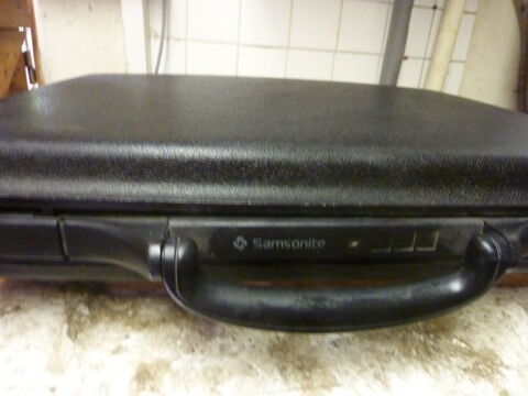 Attaché CASE   SAMSONITE   20 Saint-Médard-en-Jalles (33)