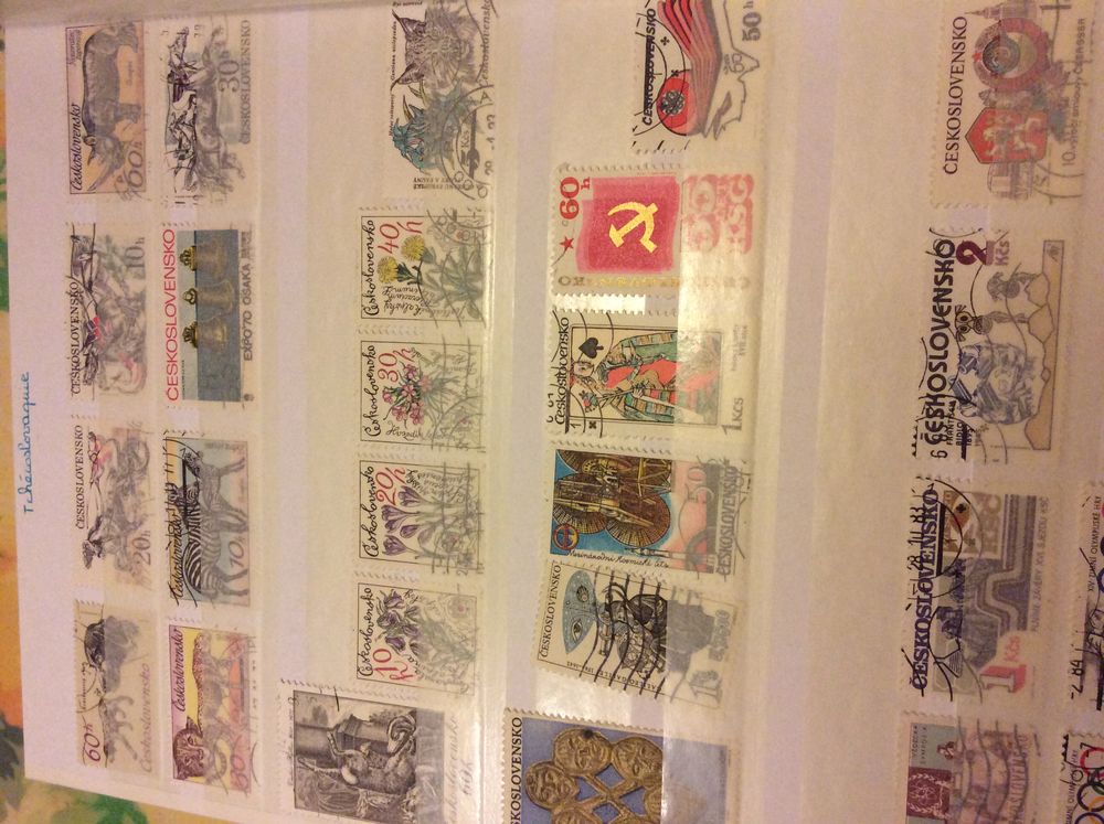 Album de Timbres Fran&ccedil;ais et &Eacute;trangers 