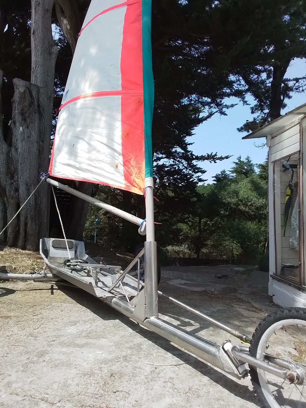 Char &agrave; voile Sports