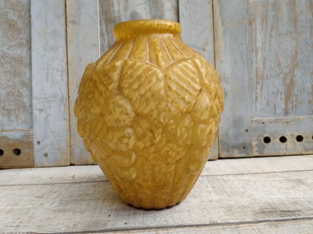 Grand Vase Verre Moul&eacute; Couleur Ambre Mouchet&eacute; Art D&eacute;co 