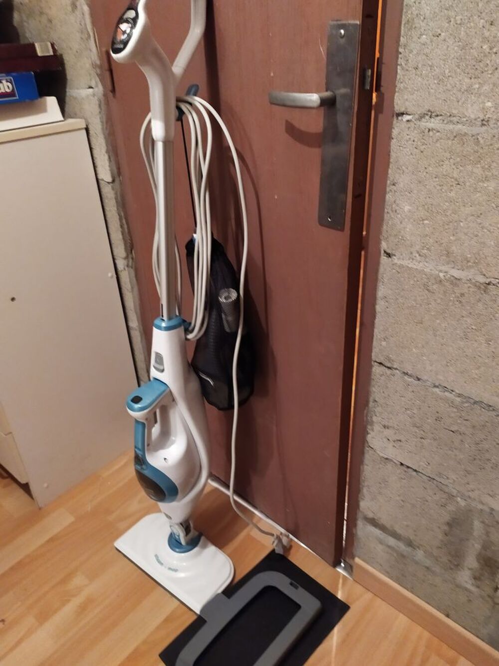 Balai vapeur 
Electroménager
