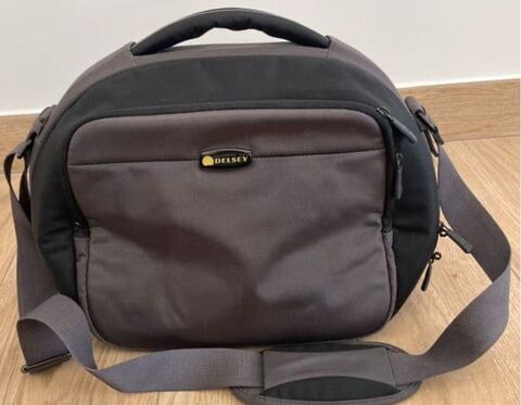 Trousse de toilette DELSEY 20 Audenge (33)