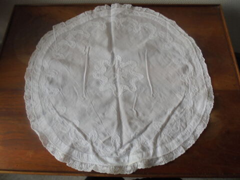 napperon fait main 3 Romorantin-Lanthenay (41)