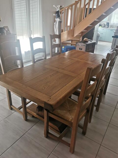 Table Monastère avec 6 chaises chêne massif 550 Bédée (35)